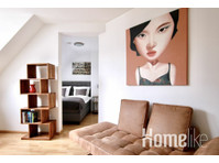 Chic studio apartment in the popular Belgian Quarter - Căn hộ