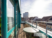 Köln Friesenplatz Suite XL with balcony & sofa bed - Apartman Daireleri