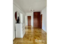 Light-flooded and freshly renovated 3-room apartment in the… - آپارتمان ها