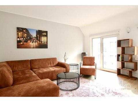Schönes Apartment mit Balkon im belgischen Viertel - Wohnungen