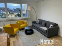 Quiet and very bright apartment with garage - Korterid