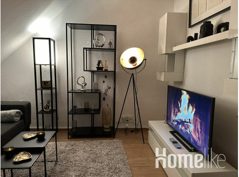 Stylish Modern 2-Bedroom Apartment in Cologne-Junkersdorf -… - Apartments