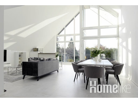 WHITE-LOFT in the west of Cologne, approx. 185 m2, 3 double… - דירות