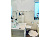 Amazing quiet apartment in hospital district (250m Thier… - In Affitto