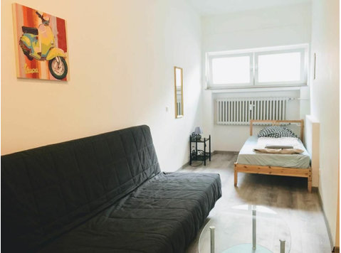 Cozy room in a student flatshare - Под Кирија