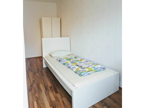 Light furnished room in a WG - Kiralık