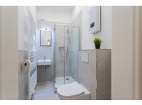 Modern, Fully Furnished One-Room Apartment with Home Office… - Cho thuê