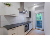 Modern, Fully Furnished One-Room Apartment with Home Office… - Cho thuê