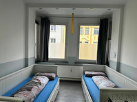 Moderne Wohnung  4 mit Balkon - Vuokralle