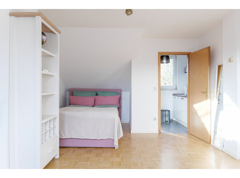 Cozy 1 bedroom apartment in Duisburg - WEST44 - Annan üürile