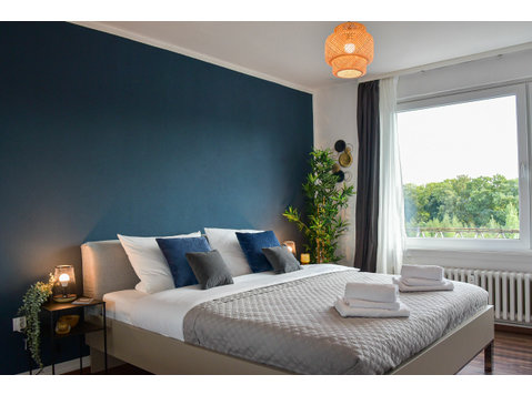 Deluxe Apartment near the Main Station: Ubahn, King Size Bed - Te Huur