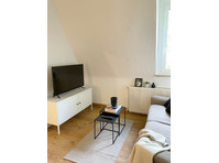 Fantastic studio apartment in the center of Duisburg… - Aluguel