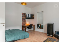 SMART FRESH CITY full furnished Apartment WLAN # NETFLIX #… - Zu Vermieten