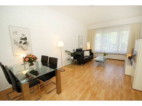 2-room apartment of the top category in Düsseldorf-Düsseltal - За издавање
