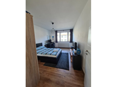 Helle & charmante Wohnung auf Zeit - Zu Vermieten