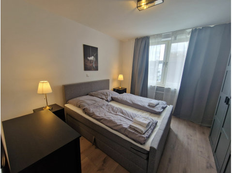BEAUTIFUL Place directly at the NORDSTRASSE! - Te Huur