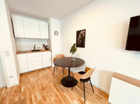 Beautiful, bright and quietly located apartment in Golzheim - Te Huur