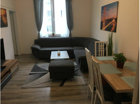 Bright, nice apartment in Düsseldorf - השכרה