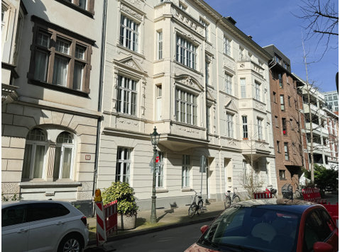 Business Studio-Apartment in historischer Hinterhof-Oase - Zu Vermieten