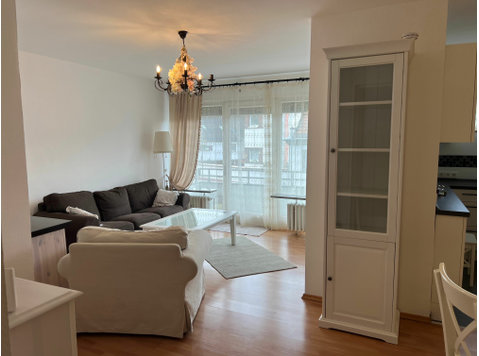 Chic furnished apartment in Düsseldorf: Your new home in… - For Rent
