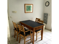 Derendorf: Bright apartment with garage in the building and… - À louer