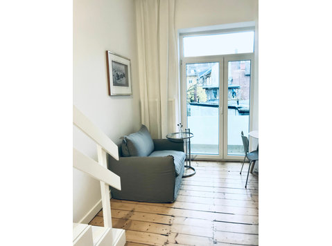 Jugendstil Apartment mit Balkon in Oberkassel - Zu Vermieten