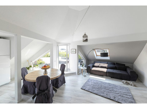 Design penthouse apartment with whirlpool & rooftop… - Za iznajmljivanje