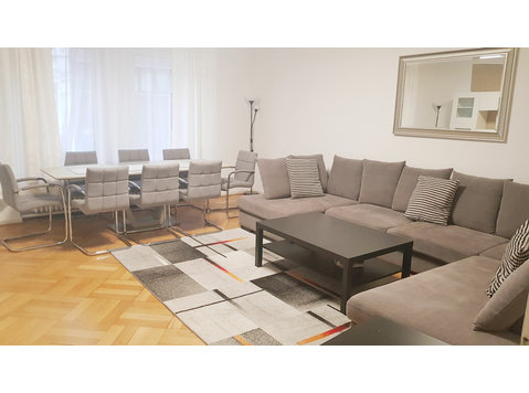 Fantastisches Apartment mit großer Wohnfläche und Balkon in… - Zu Vermieten