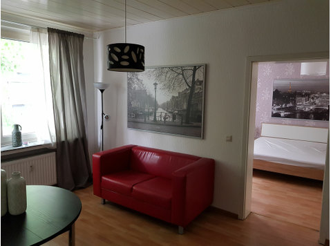 Häusliche & helle Wohnung auf Zeit in Düsseldorf - Zu Vermieten