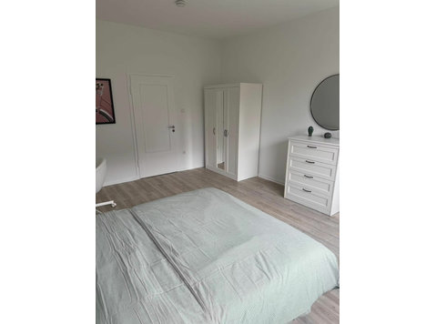 Modisches Zimmer in Düsseldorf - Zu Vermieten