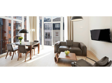Fashionable suite in Düsseldorf - For Rent