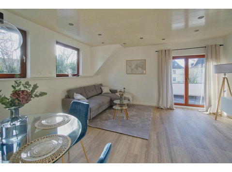 Furnished 2.5-room apartment + converted attic studio,… - 	
Uthyres