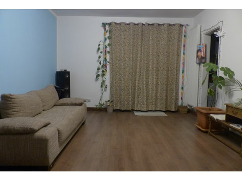Zwischenmiete  1 Zimmer (40 qm) Vollmöblierte Wohnung… - Zu Vermieten