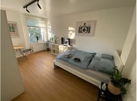 Modern & stylish flat in Düsseldorf - Te Huur