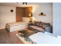 Modern, upscale designer apartment in Düsseldorf - Vuokralle
