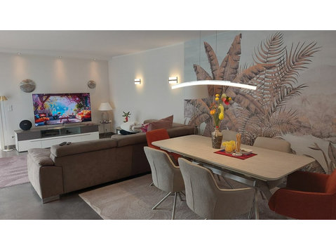 Modernized bungalow with garden & garage in quiet… - Cho thuê