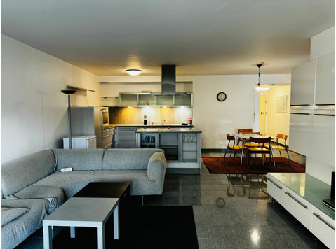 Neat & bright flat - De inchiriat