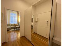 New furnished 1 bedroom apartment in the heart of Düsseldorf - À louer