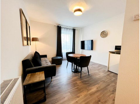 Premium 2-room apartment in the center of Düsseldorf - Te Huur