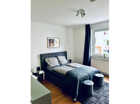 Pretty and charming flat (Düsseldorf) - Til Leie
