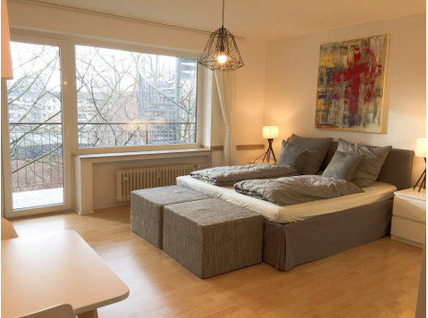 Quiet Design Apartment in Duesseltal - Til Leie