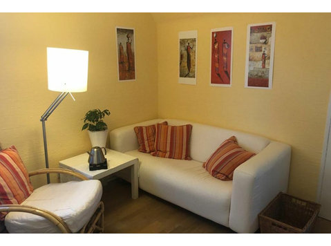 Quiet, green, but quick to the city center - Modern room in… - For Rent