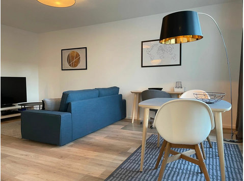 Ruhige und geräumige Wohnung - For Rent