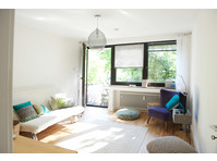 sunny furnished apartment in Düsseltal - Na prenájom