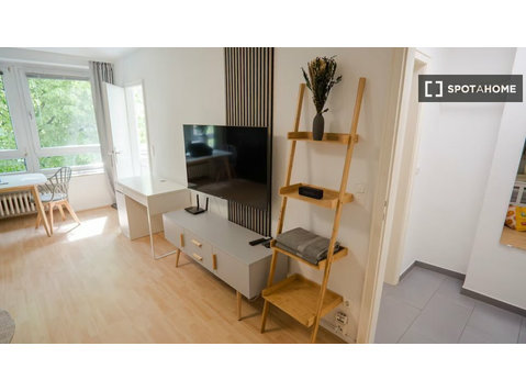 Apartamento de 1 dormitorio en alquiler en Düsseldorf - Pisos