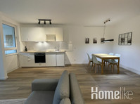 Amazing flat fully renovated with Parking - Apartamente