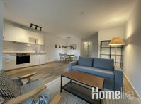 Amazing flat fully renovated with Parking - アパート