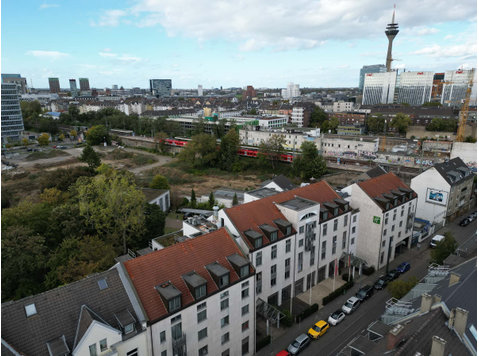 Apartment in Volmerswerther Straße, Düsseldorf for 22 m² - Căn hộ