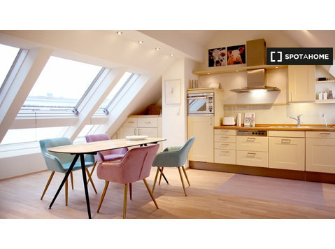 Appartamento con 1 camera da letto in affitto a Dusseldorf - Appartamenti