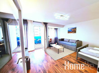 Exclusive designer apartment with balcony in Derendorf - Apartemen